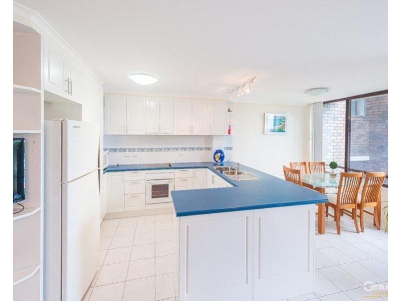2/265 Bradman Ave, Maroochydore QLD 4558