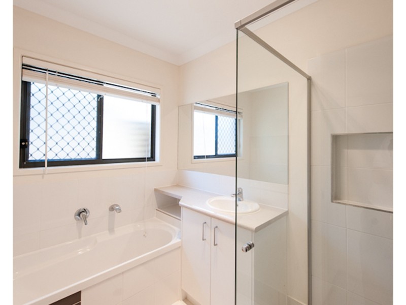 50 Petigrain Avenue, Palmwoods QLD 4555