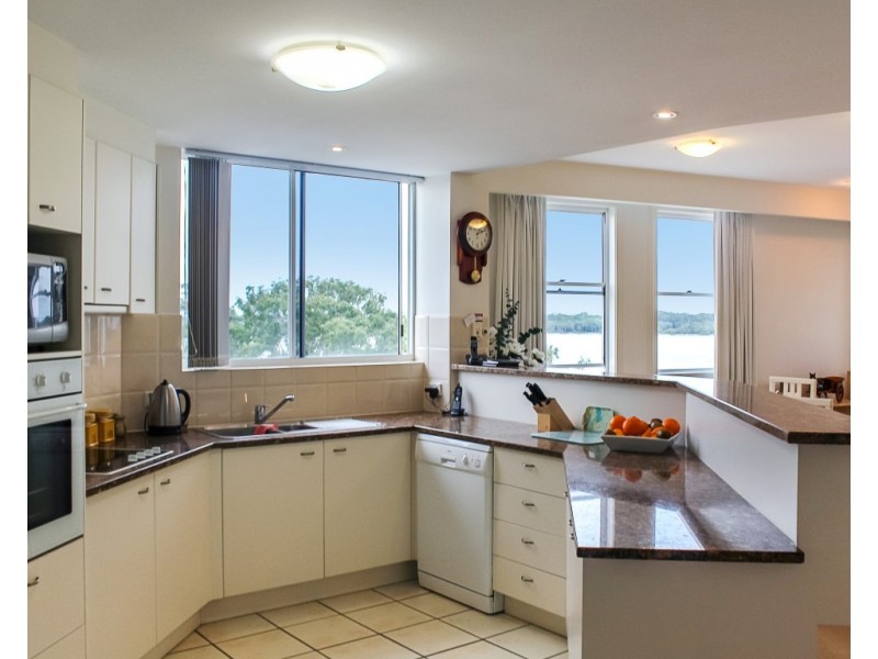 52/80 Picnic Point Esplanade, Maroochydore QLD 4558