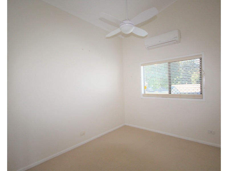 2/14 Broadwater Ave, Maroochydore QLD 4558