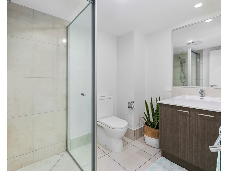 1/57 Kingsford Smith Parade, Maroochydore QLD 4558