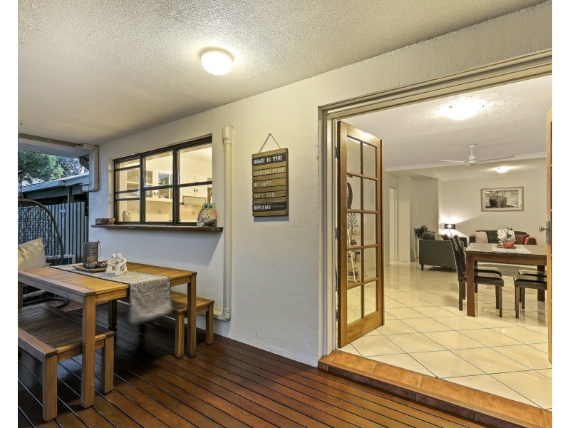 1/48 Lawrence Street, Mooloolaba QLD 4557