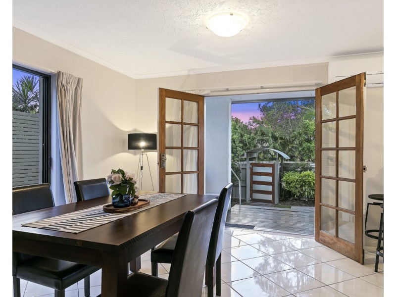 1/48 Lawrence Street, Mooloolaba QLD 4557