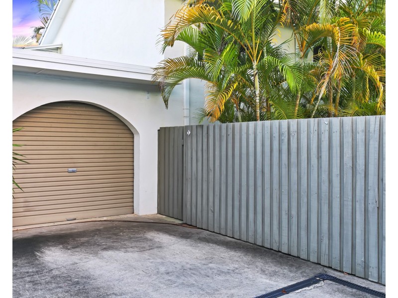 1/48 Lawrence Street, Mooloolaba QLD 4557