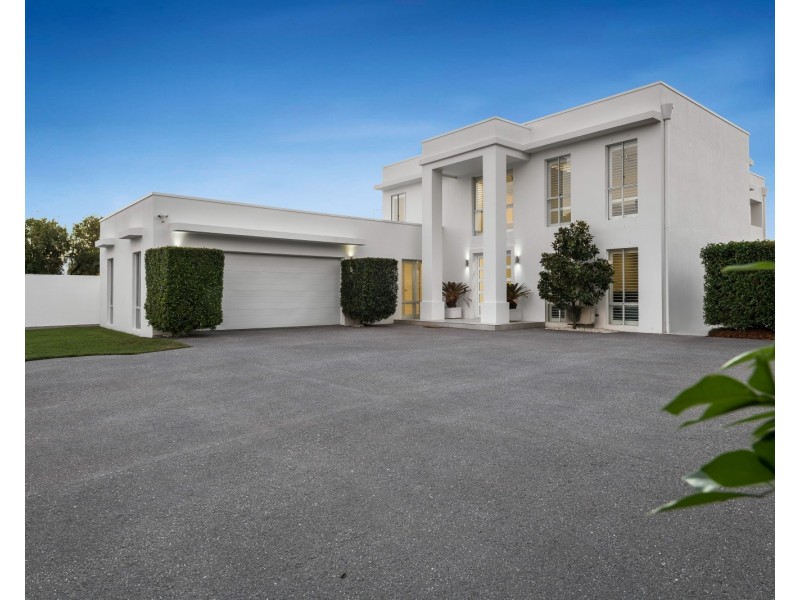 88 Sunbird Chase, Parrearra QLD 4575