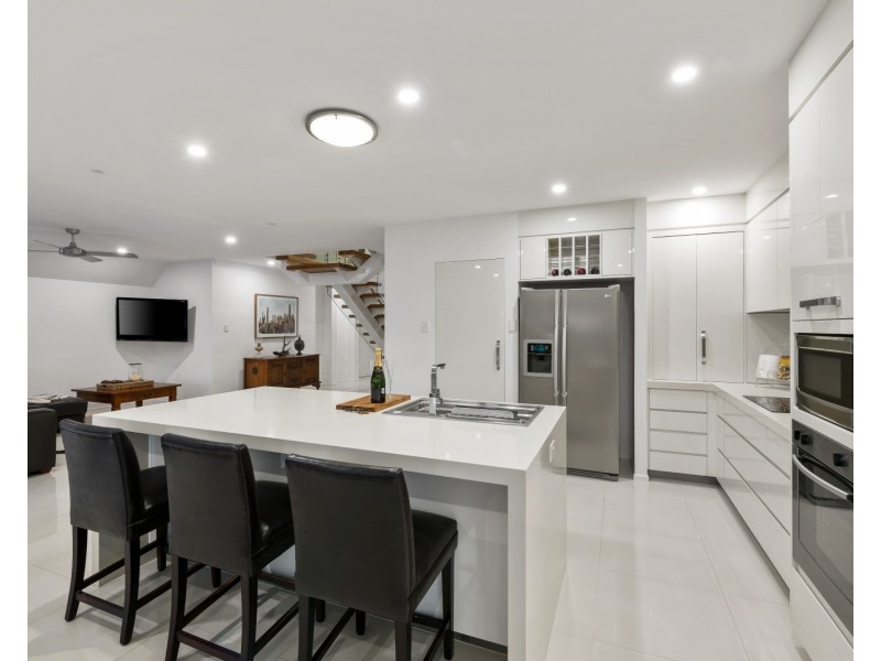 88 Sunbird Chase, Parrearra QLD 4575