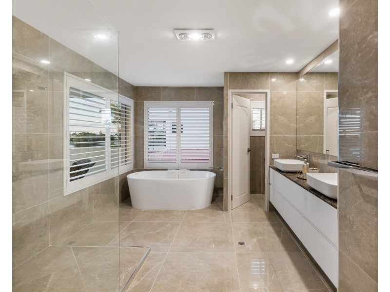 88 Sunbird Chase, Parrearra QLD 4575