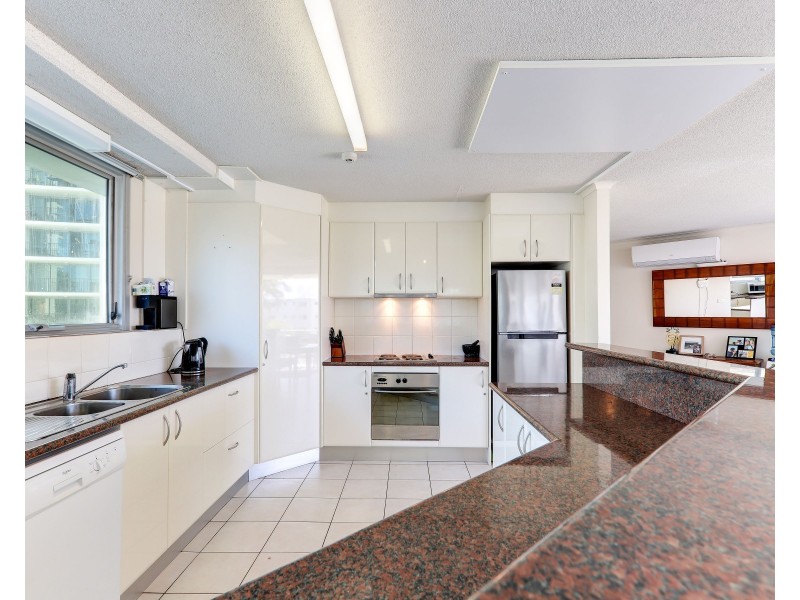 14/19 Memorial Avenue, Maroochydore QLD 4558