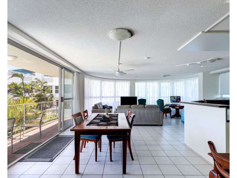 14/19 Memorial Avenue, Maroochydore QLD 4558