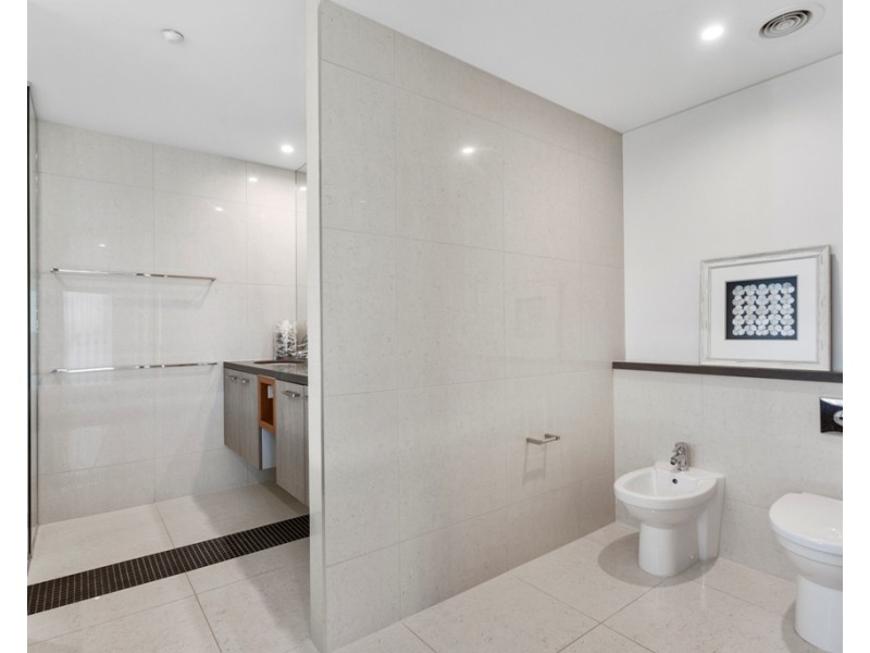 1002/42 Duporth Avenue, Maroochydore QLD 4558