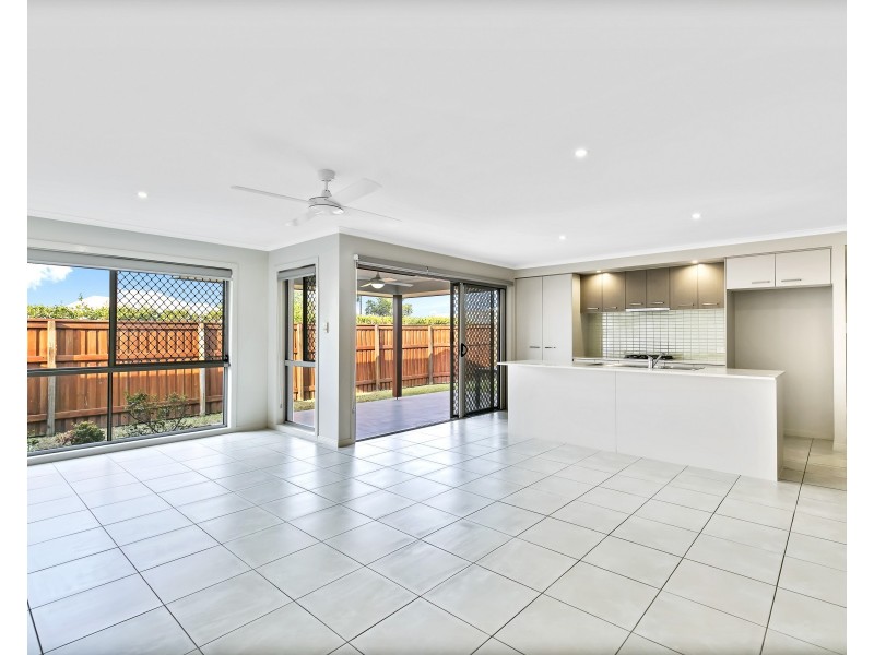 14 Tarwhine Place, Mountain Creek QLD 4557