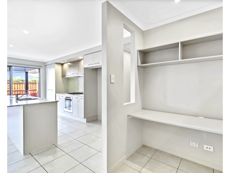 14 Tarwhine Place, Mountain Creek QLD 4557