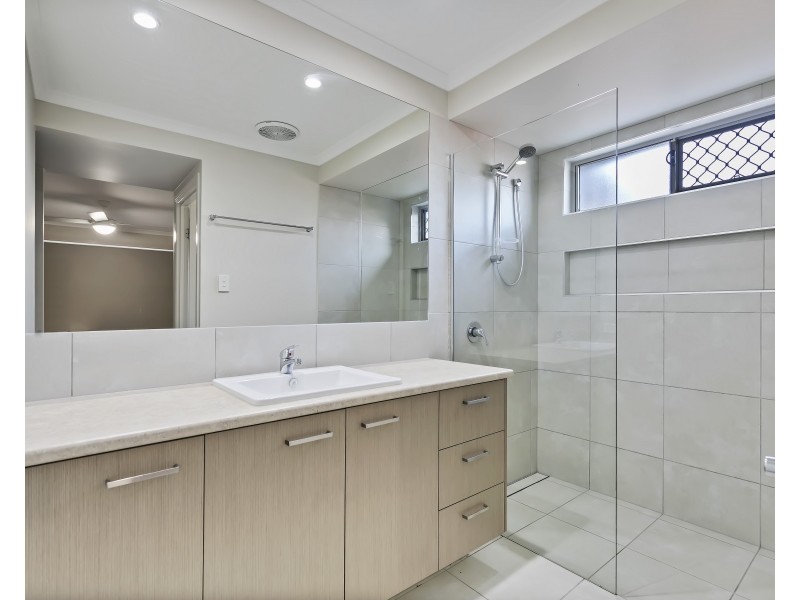 14 Tarwhine Place, Mountain Creek QLD 4557