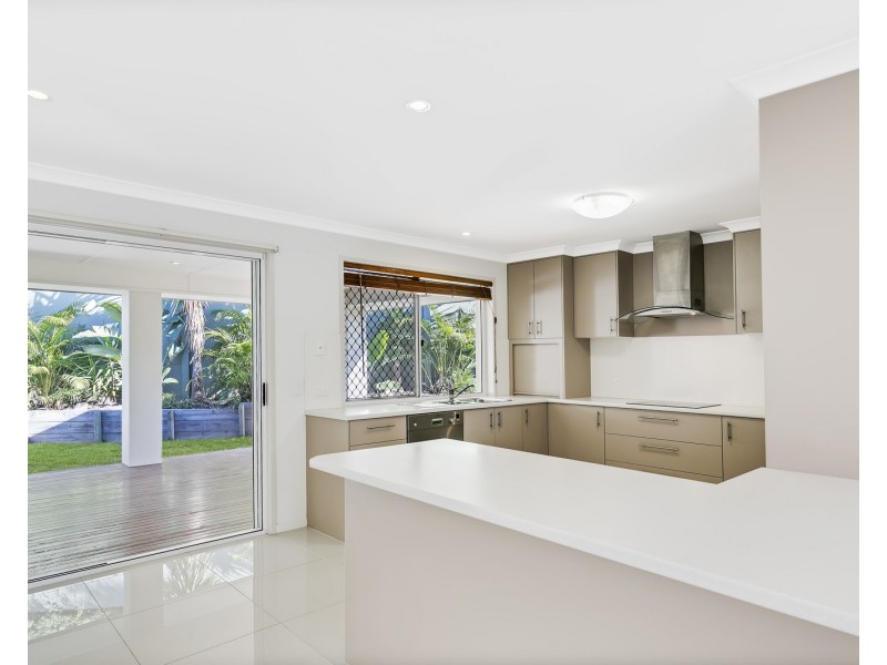 25 Lark Circuit, Mountain Creek QLD 4557