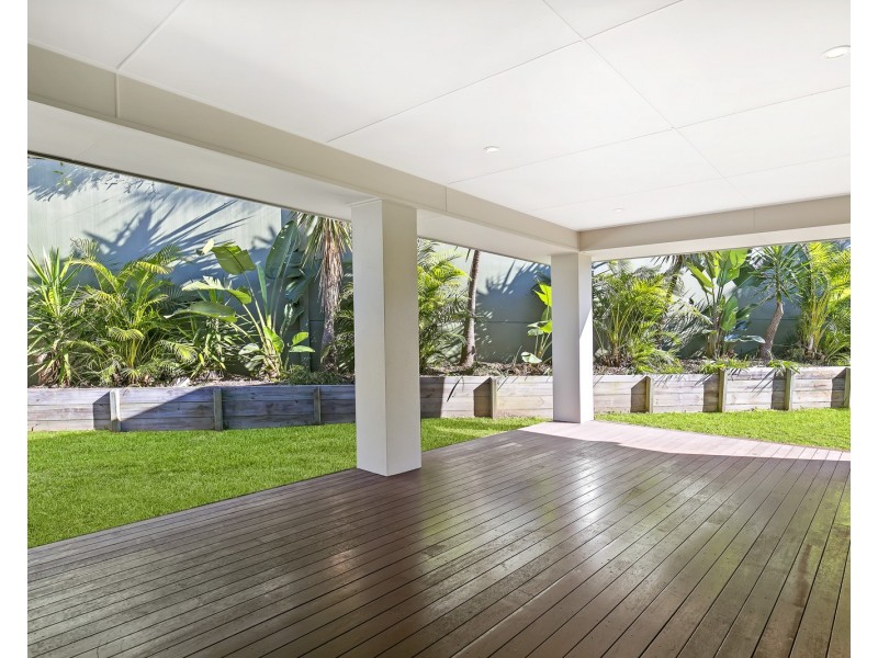 25 Lark Circuit, Mountain Creek QLD 4557