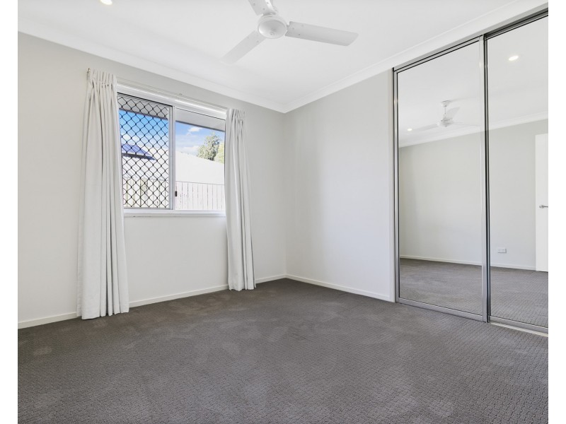 25 Lark Circuit, Mountain Creek QLD 4557