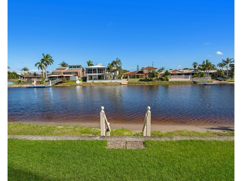 6/6 Broadmeadows Road, Maroochydore QLD 4558