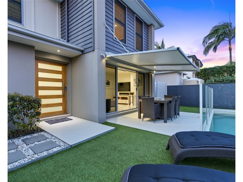 1/76 Beach Parade, Maroochydore QLD 4558