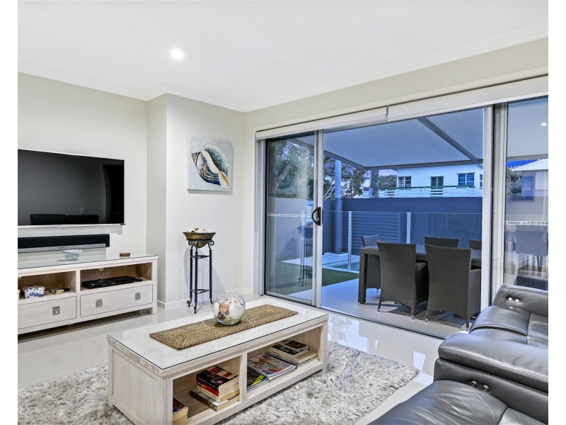 1/76 Beach Parade, Maroochydore QLD 4558