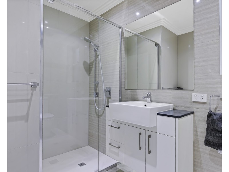 1/76 Beach Parade, Maroochydore QLD 4558
