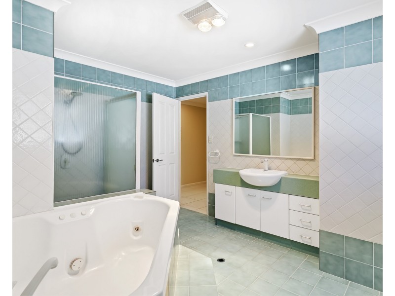 4-6 Hazeltine Court, Maroochydore QLD 4558