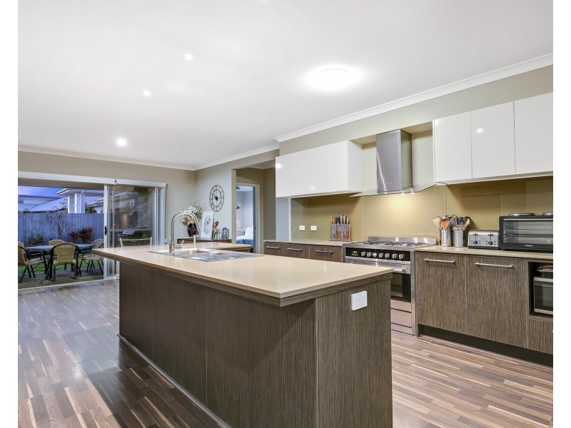 9 Heliconia Street, Mountain Creek QLD 4557