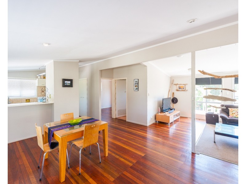 66  Oogar St, Alexandra Headland QLD 4572