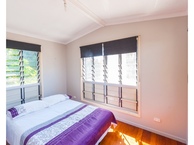 66  Oogar St, Alexandra Headland QLD 4572