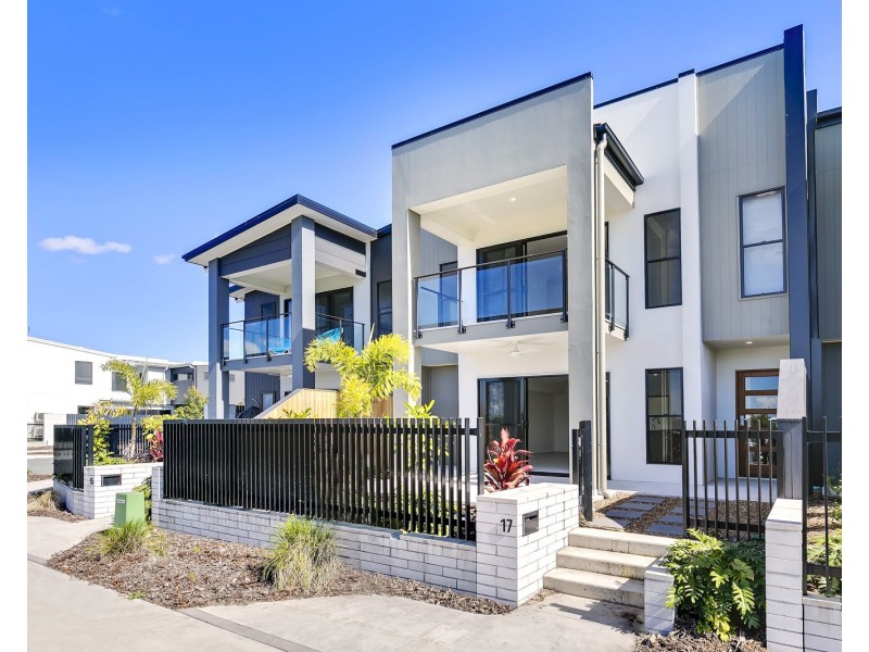 17 Greenview Terrace, Palmview QLD 4553