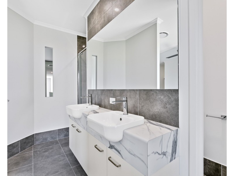 25 Greenview Terrace, Palmview QLD 4553