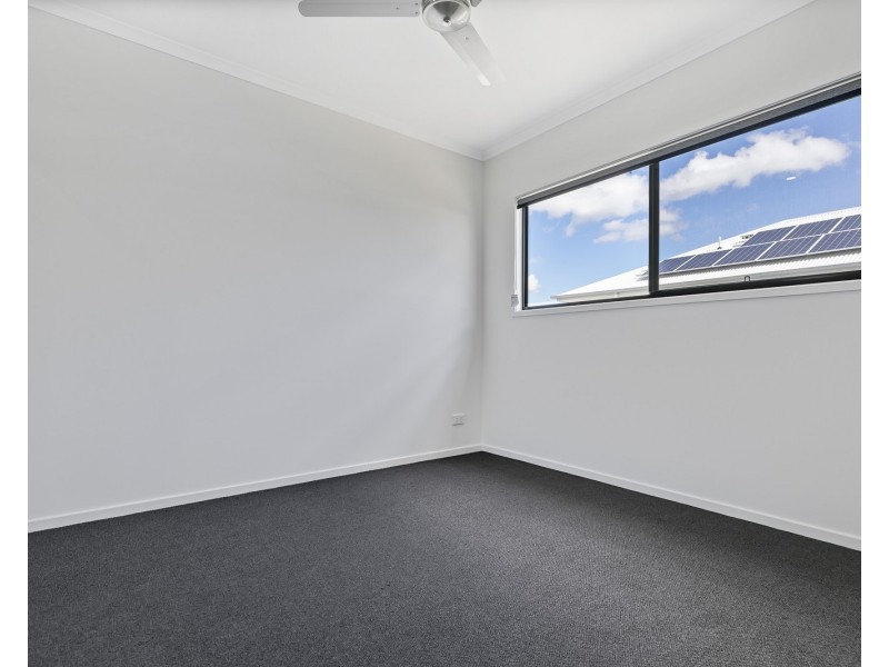 25 Greenview Terrace, Palmview QLD 4553