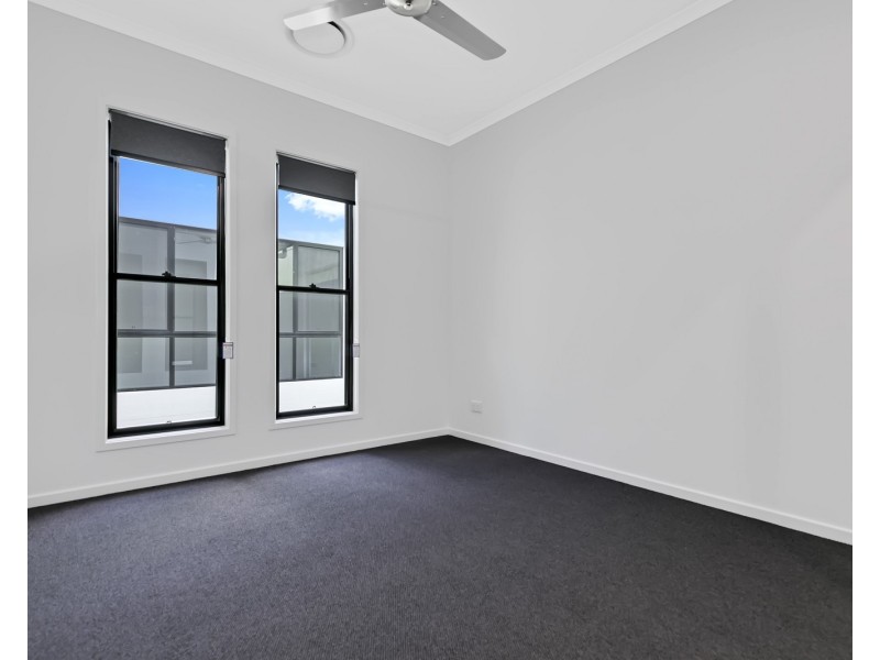 25 Greenview Terrace, Palmview QLD 4553