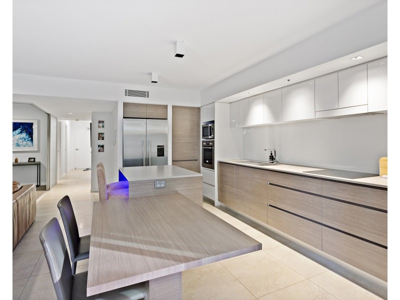 2/33 Buderim Avenue, Mooloolaba QLD 4557