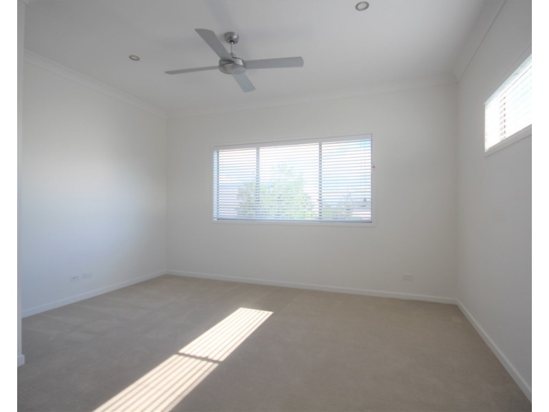 9A Hinkler Parade, Cotton Tree QLD 4558
