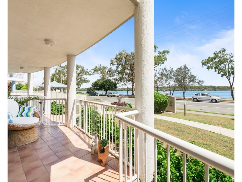 2/97-99 Bradman Avenue, Maroochydore QLD 4558