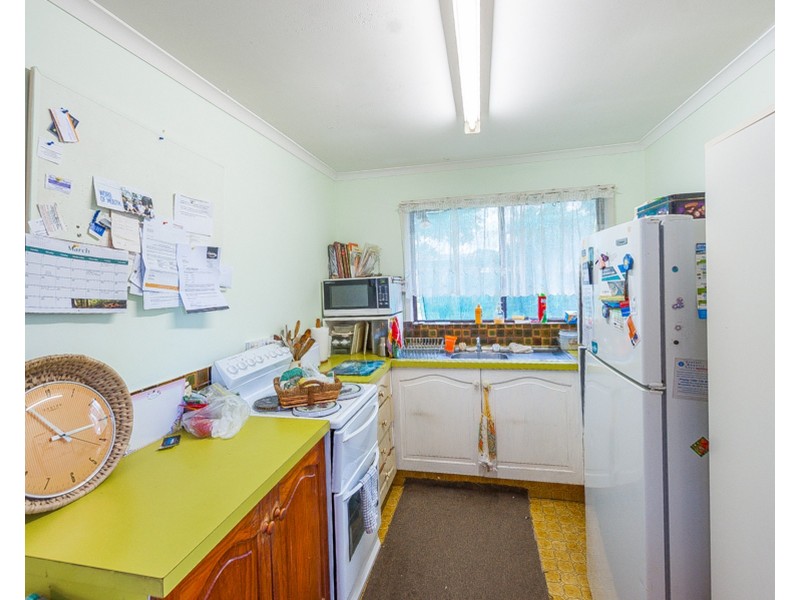 2/42 Lapoinya Crescent, Warana QLD 4575