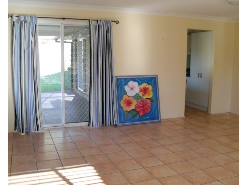 8 Joni Court, Bli Bli QLD 4560
