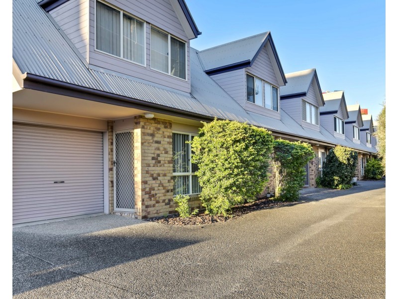 2/33 Baden Powell Street, Maroochydore QLD 4558