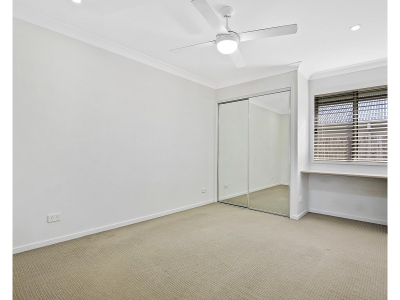 15 Tarwhine Place, Mountain Creek QLD 4557