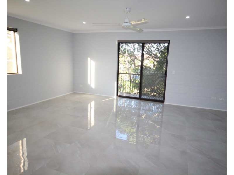4/10 Blanck St, Maroochydore QLD 4558