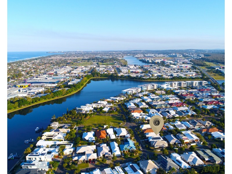 4 Maui Court, Kawana Island QLD 4575