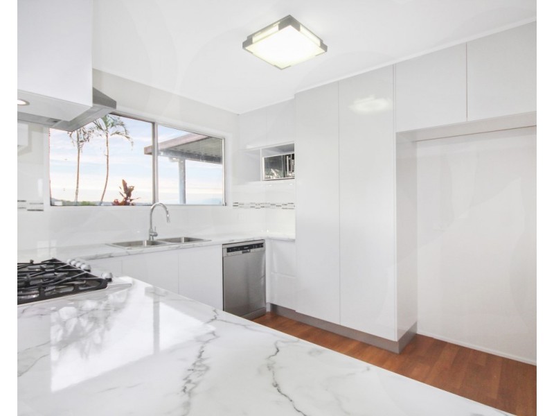 6 Dandenong Street, Burnside QLD 4560