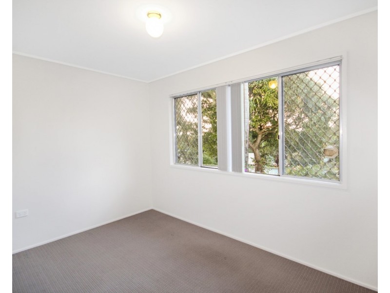 6 Dandenong Street, Burnside QLD 4560