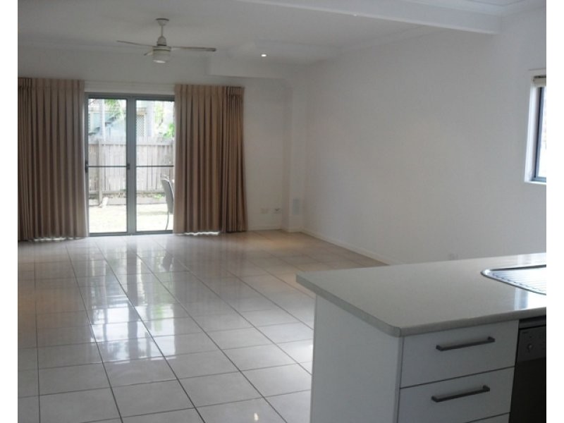 9/131-133 Duporth Ave, Maroochydore QLD 4558