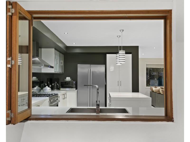 4 Karloo Court, Mountain Creek QLD 4557