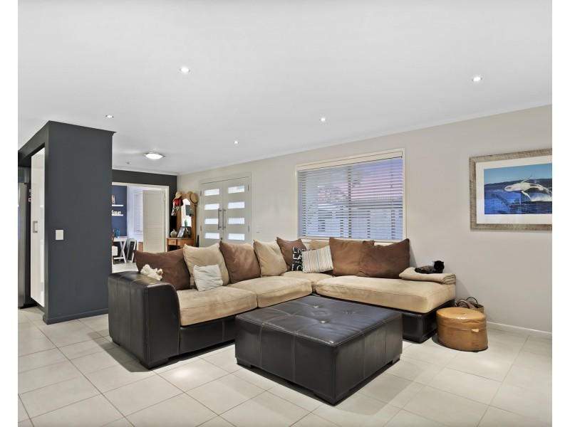 4 Karloo Court, Mountain Creek QLD 4557