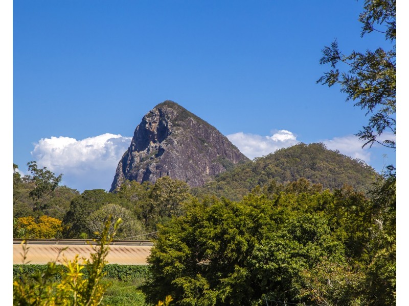 22 Bowen Road, Glass House Mountains QLD 4518