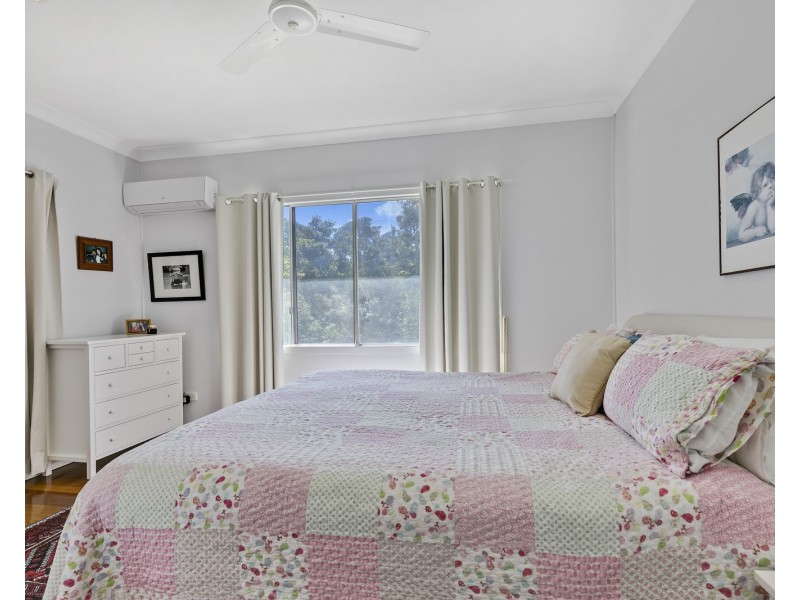 22 Bowen Road, Glass House Mountains QLD 4518