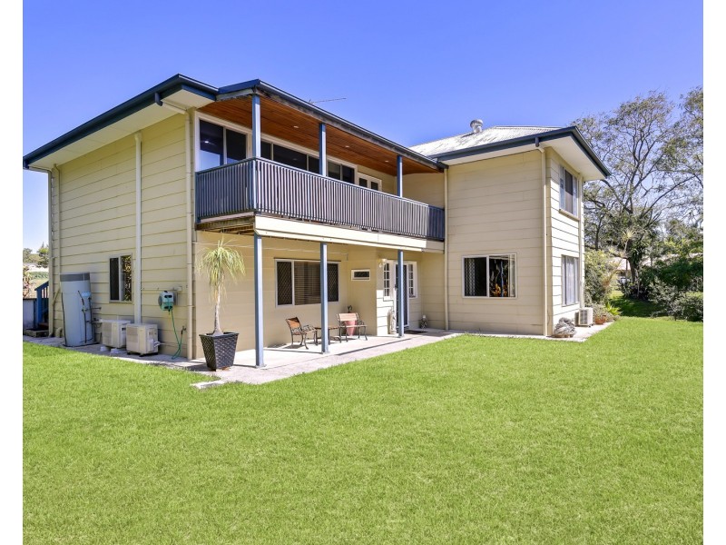 22 Bowen Road, Glass House Mountains QLD 4518