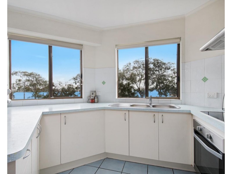 10/77 Bradman Avenue, Maroochydore QLD 4558